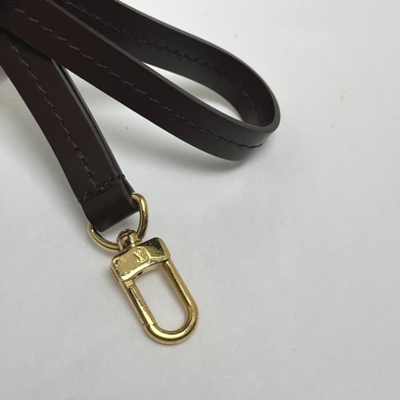 LOUIS VUITTON Brown Damier Pouch - Picture 12 of 13